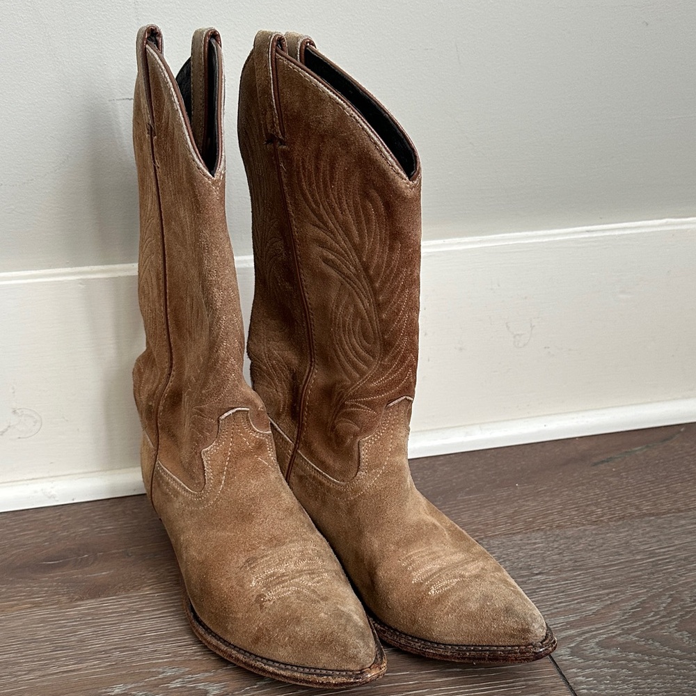 Code West Rugged Tan Suede Boots